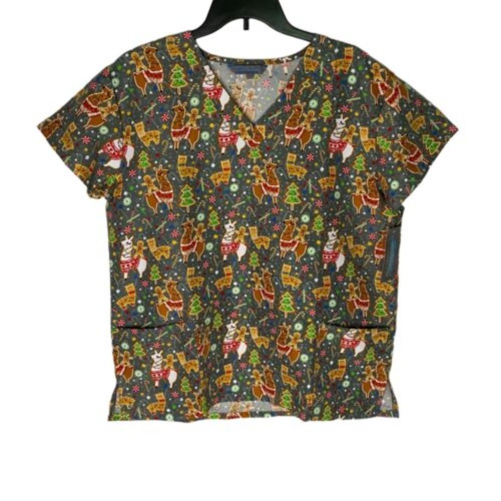 Serene Uniforms Christmas Scrub Top Size Large Llamas Gingerbread Men Trees